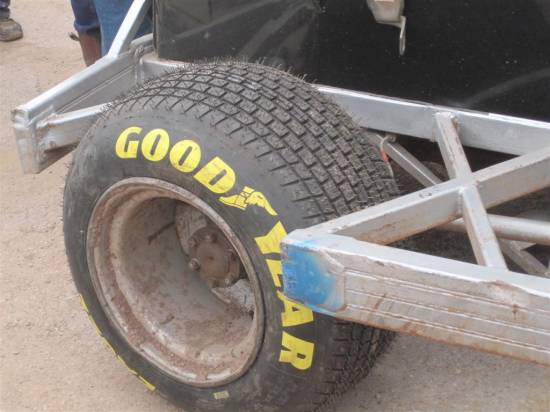 212, a new type of Goodyear being tested???
