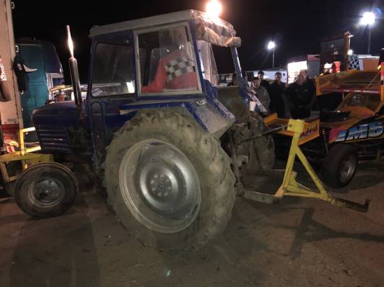 219, tractor manoeuvres out
