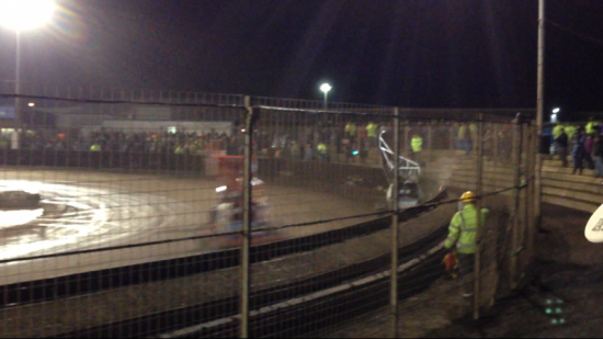 Final part 7 - 318 hits the fence allowing 390, 217 and 53 through at turn 2
