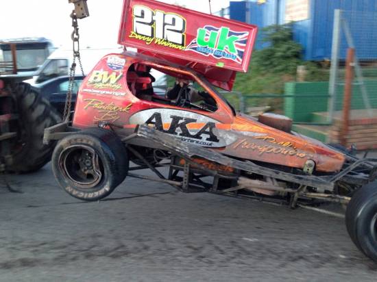 212, the damaged car taken back to the pits after the GN finished
