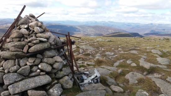 The first signs of aircraft parts are at a stone cairn 4km away on Carn an t-Sagairt Mor
