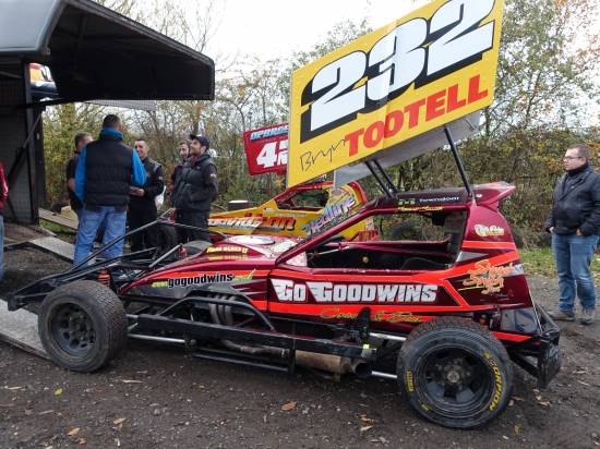 Ex F2 racer Bryn Tootell used the Shootout champs car.
