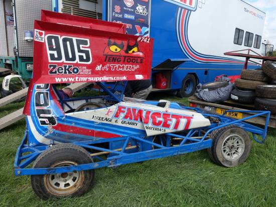 F.2 - Rob Mitchell got the quickest lap on Thurs on the way to winning the Final
