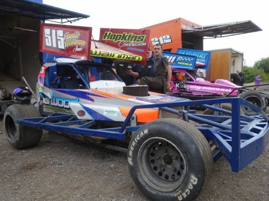 Binnsy guards the Wainman fleet. Frankie through to the WF with a 5th in the semi.
