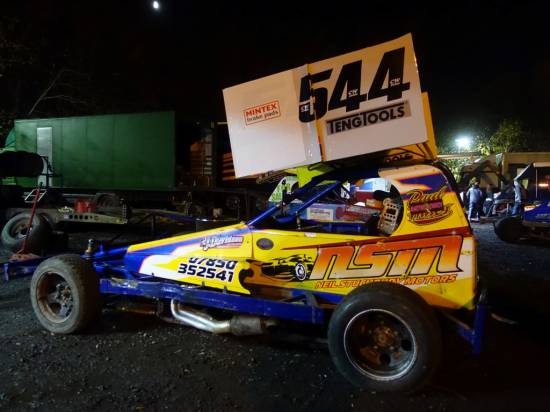 F2's Ben Howard drove away to win the Dave Leonard Memorial Trophy, using the car earlier driven by Finn 526
