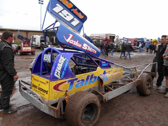 Josh Smith out in the ex Shaun Blakemore car. It had only done 12 laps prior to this meeting.
