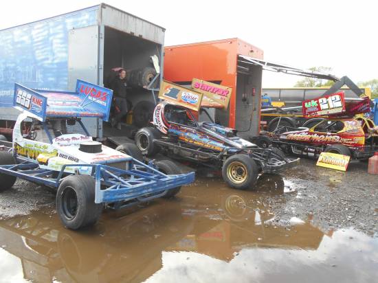 Team Wainman made it to the meeting.
